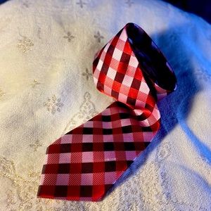 Red Versa necktie!